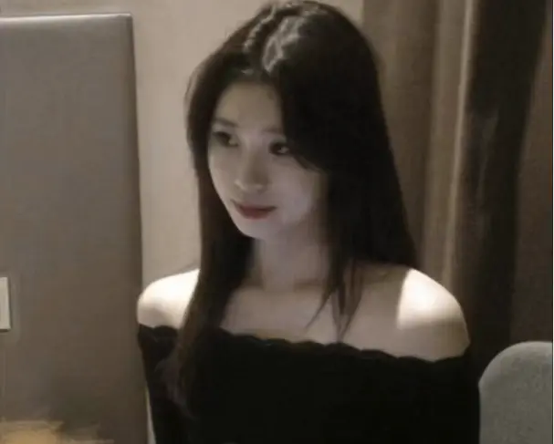 《困困狗》高清完整版免费在线观看_1080P超清画质无广告播放_讲述宠物与主人之间的治愈系故事_支持迅雷/夸克云盘资源分享