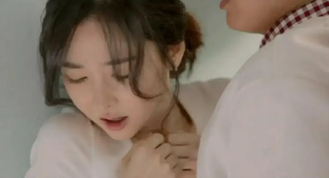 韩国电影《表妹》未删减版1080P高清播放-《表妹》完整版中字无广告-伦理禁忌爱情片全网同步更新