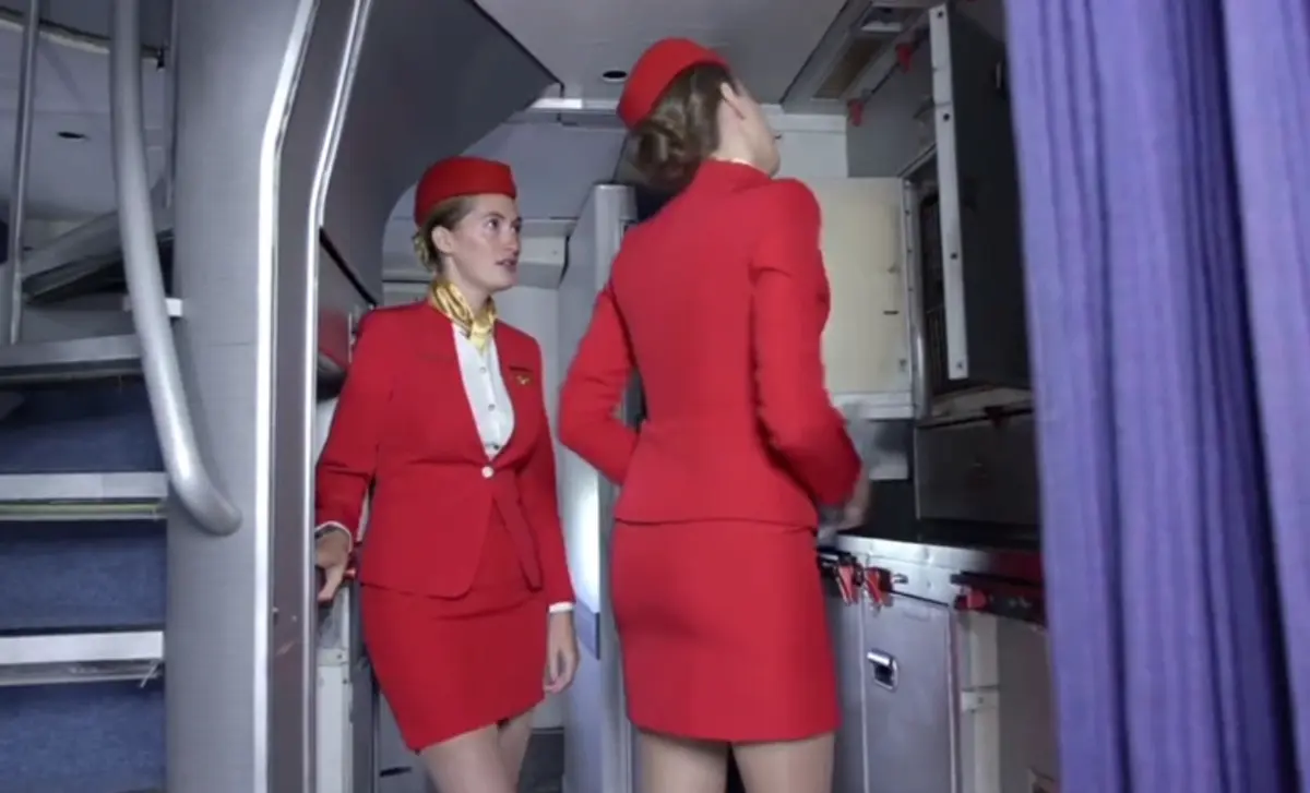 《法国空姐2019(多塞尔航空)》电影在线观看-免费观看全集-法国空姐高清在线播放完整版-法国电影
