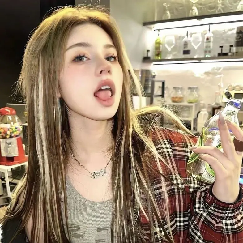 妈妈的电话,亲姐弟,唠叨,牵挂方式相关资源图片